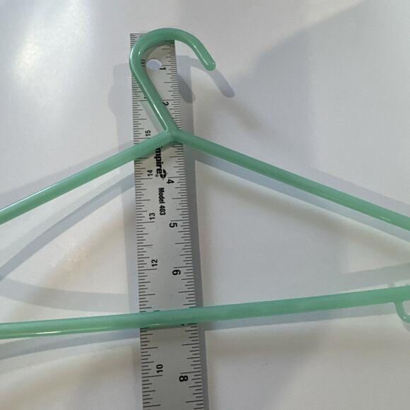 Plastic Clothes Hangers Baby Toddler Kids Children Bundle Lot of 12 Green - Picture 5 of 6